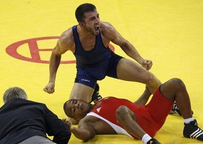 olympics-bg-wrestl-fr74-terziev-triumph.jpg