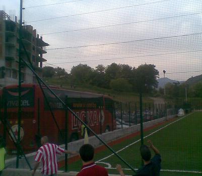 sandanski-cska-fans-try-to-respond.jpg sandanski-cska-fans-try-to-respond.jpg