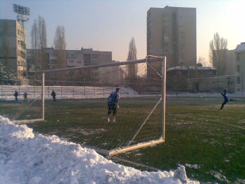 valeri-volleys-nicky-and-stoilov-crosses.jpg
