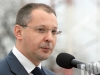 Станишев: Борисов да намали малко рязането на ленти