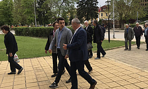 Момчил Неков: Гражданите в Ловешка област са отчаяни, че държавата ги оставя с 200 лева на месец
