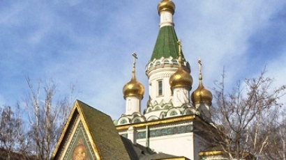 Неофит отслужи литургия за 100 г. на Руската църква