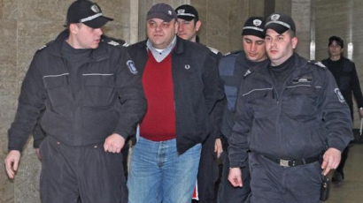 Румънски свидетел се оплете в показанията си за Чеци