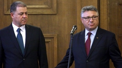Фрог разкри: Съветници точили МО при министър Шаламанов