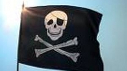Пирати отвлякоха петролен танкер край Сомалия