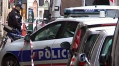 Най-издирваният човек във Франция е един от самовзривилите се