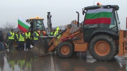 Строители блокираха пътя за Румъния заради липса на заплати