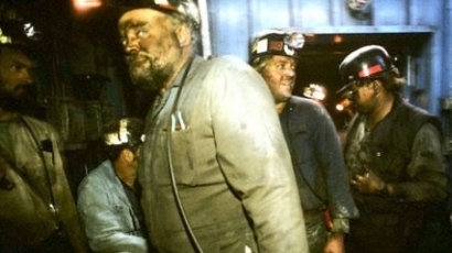 Бургаски миньори скочиха на бунт заради забавени заплати