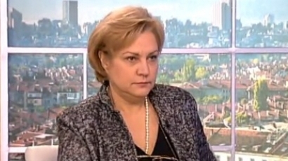 Стоянова: Искров морално е задължен да подаде оставка за КТБ