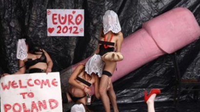 Полски проститутки отвърнаха на ФЕМЕН