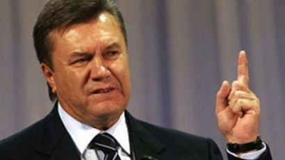 Янукович с парцели в Слънчев бряг, Ахтопол и Лозенец
