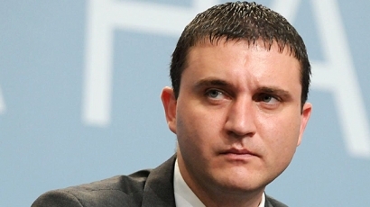 Горанов: Парите за авиация едва ли ще се осигурят скоро