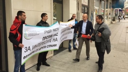 Първо във Фрог: Екоземеделци притиснаха зам. министър Грудев за оставка