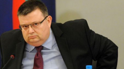 Цацаров освободи шефовете на отдели в НСлС