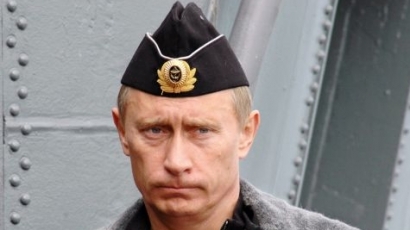 Путин готов за часове да повиши военното си присъствие в Сирия