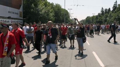 Кръв и счупен нос на протеста за ЦСКА