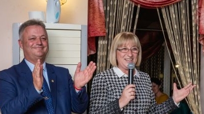 Кандидатпрезидентската двойка на ГЕРБ Цецка Цачева и Пламен Манушев се срещнаха с над 200 жени от Златоград