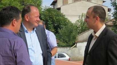 Михаил Миков в Братя Даскалови: Категорично заставаме зад Сава Савов за кмет на общината