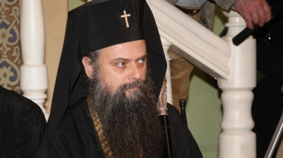 Дядо Николай: Не съм заплашвал митрополит Кирил