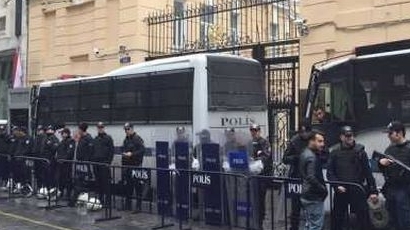 59 души са задържани след взрива в Истанбул