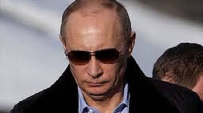 Путин си клъцна заплатата с 10%