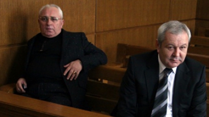 Съдът: 11 г. затвор за Митхат Табаков и 10 за  Гюнай Сефер