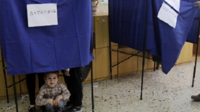 Избори в Гърция днес - решава се съдбата на еврозоната