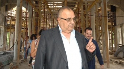 Божидар Димитров размаха пръст на македонците за Желязната църква