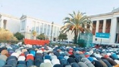 Гърция капитулира: Атина строи джамия