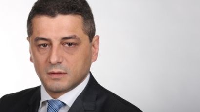 Красимир Янков: Трябва смяна на първата линия в БСП