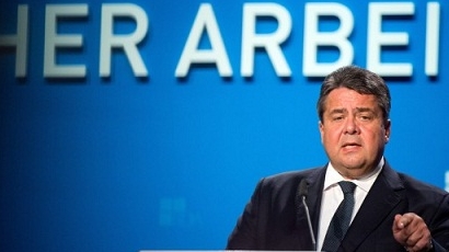 Министър на Меркел: Глупост са гръцките искания за репарации от Хитлер