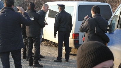 Седем българи задържани в Белград заради Китай