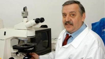Проф. Кантарджиев : Няма опасност от Ебола от Македония