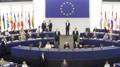 ЕП ще обсъди въпроса с изискваните от САЩ визи за българи