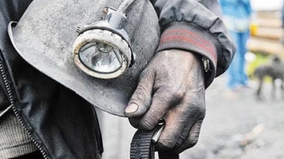 Наводнени рудници оставят миньорите без работа