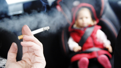 Пушенето забранено в кола с деца