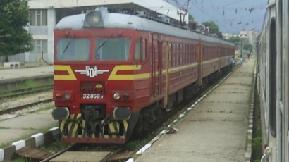 Дерайлира влак Пловдив-Варна