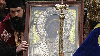Чудотворната икона от Бачковския манастир изцелява стотици