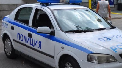 Нападнаха камерунка на спирка в София