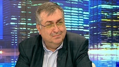 Проф. Близнашки: ЕК загатва, че протестът има импулс за промяна в България