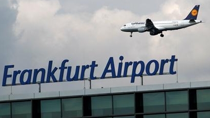 Пътници на ”България Еър” са блокирани на летището във Франкфурт