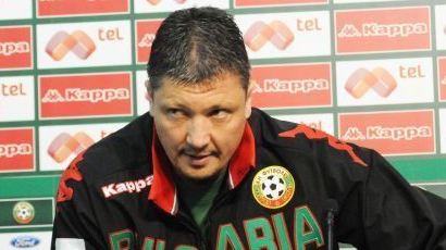  Любо Пенев отсвири Божинов за мача с Македония