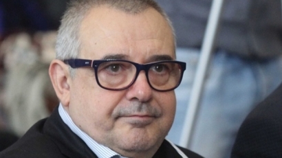 Проф. Стойков: В много страни наказват политиците за демонстрация на лукс