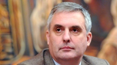 Ивайло Калфин: България трябва да си увеличи авторитета пред Брюксел
