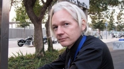 Париж отряза да приюти основателя на WikiLeaks