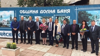 Цветанов в Долна баня: Цачева и Манушев - гарант за стабилността на България