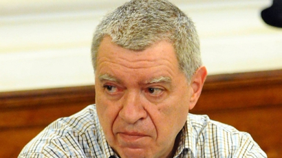Константинов: Вече мога да гласувам вдясно, но и за Кадиев
