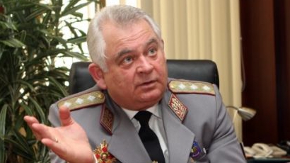 Генерал Кирчо Киров - на съд за 5 милиона