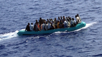 Над 80 бежанци се удавиха край Италия