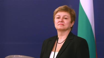 “Монд” спряга Кристалина Георгиева за външен министър на ЕС